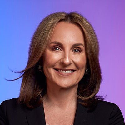Shelley-Simpson-headshot-400x400